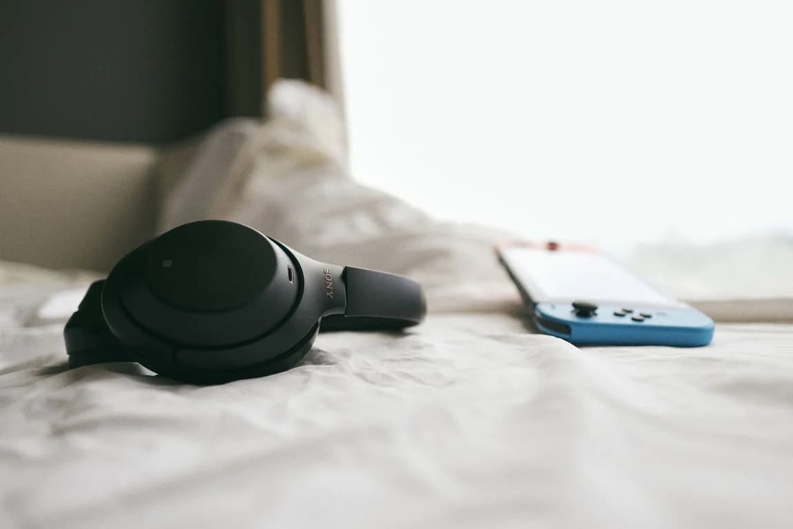 Auriculares Sony WH-1000XM4 con cancelación activa de ruido