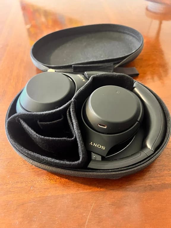 Auriculares inalámbricos Sony WH‑1000XM4 con cancelación de ruido